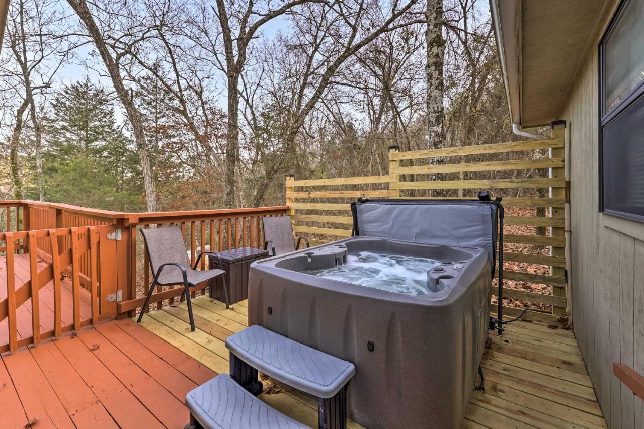 Holiday Island Home Mountain View And Hot Tub! Ngoại thất bức ảnh